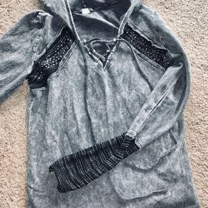 Long Sleve Hooded Shirt